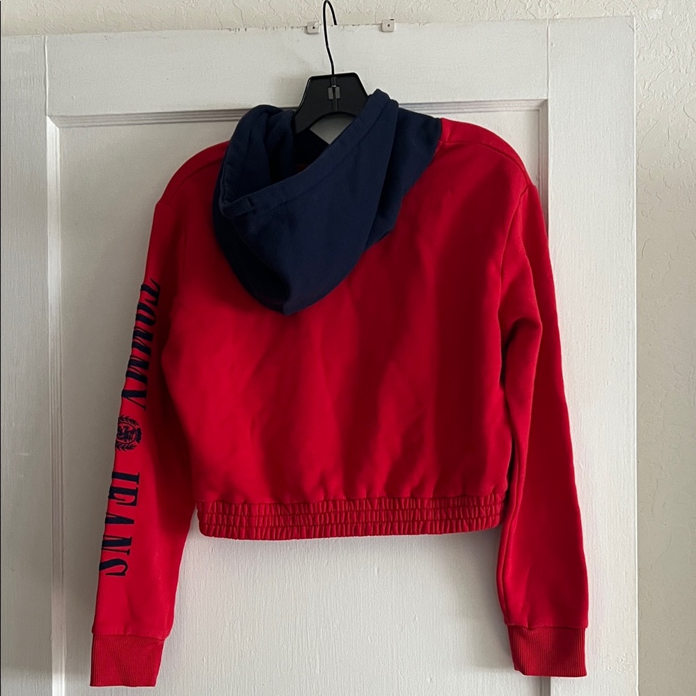 Tommy Hilfiger Jeans Cropped Retro 90s Hoodie Spell Out Sleeve Woman’s XS - Picture 2 of 8